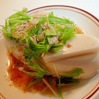 麺つゆで　板蒲鉾と水菜とおかかの冷奴